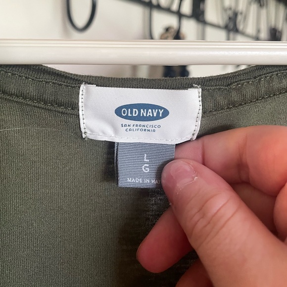 3 for $12 Old Navy Scoop Neck T-Shirt - Picture 3 of 3